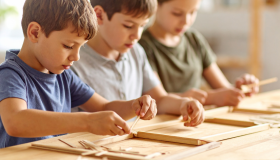 Atelier "Carte Postale Art Déco" (6-10 ans)