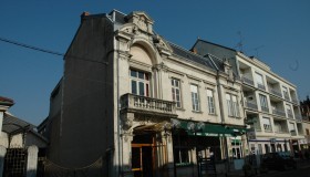 Théâtre-débat