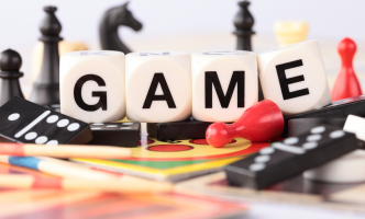 Jeux de société intergénérationnel