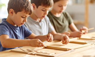 Atelier "Carte Postale Art Déco" (6-10 ans)