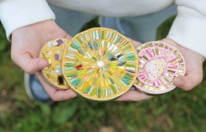 Atelier de mosaïque en famille