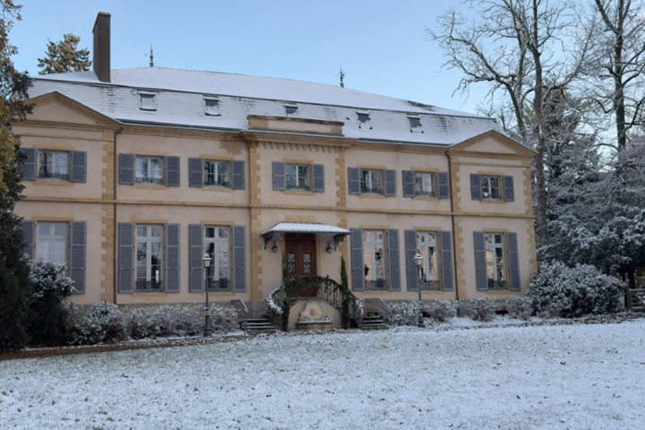 © La Maison Verneuil