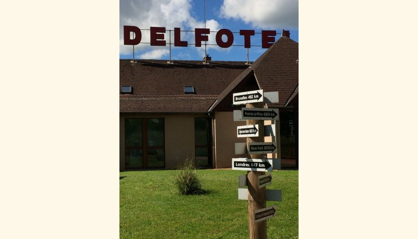 © Delfotel